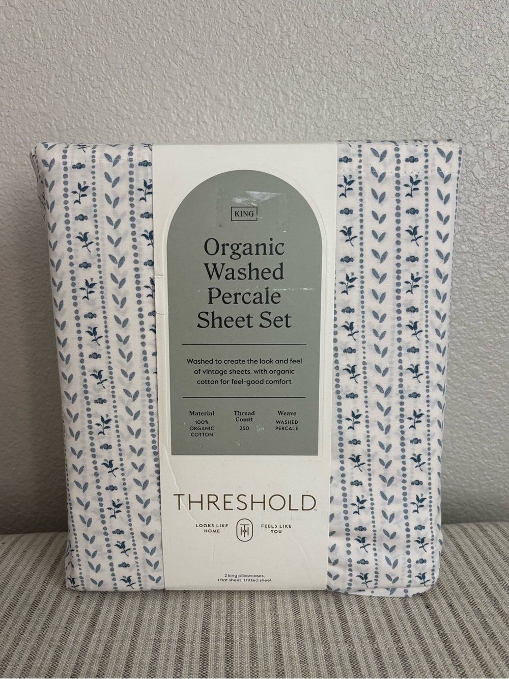 NWT King Organic Percale Printed Sheet Set
Ivory Floral Stripe - Threshold